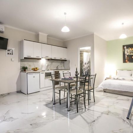 קאלאבאקה Del Sol #2 Meteora Luxurious Family Suites מראה חיצוני תמונה