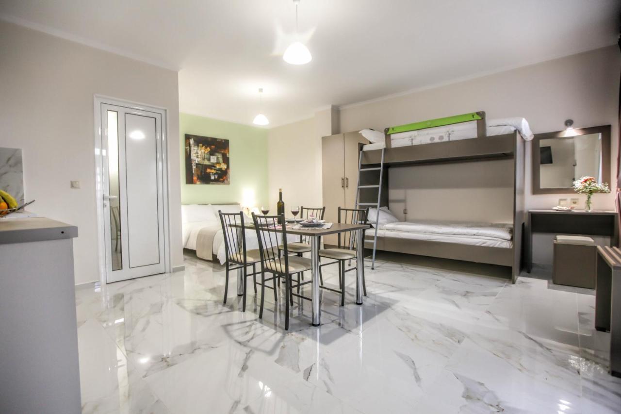 קאלאבאקה Del Sol #2 Meteora Luxurious Family Suites מראה חיצוני תמונה