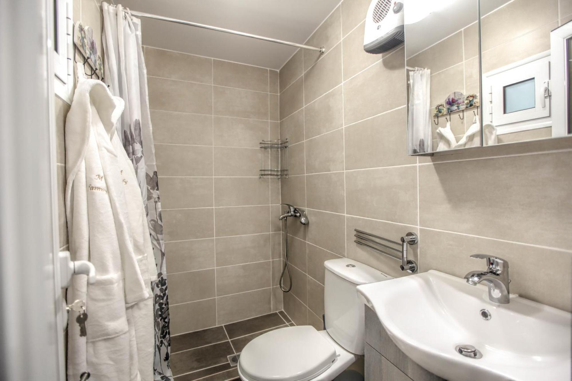 קאלאבאקה Del Sol #2 Meteora Luxurious Family Suites מראה חיצוני תמונה
